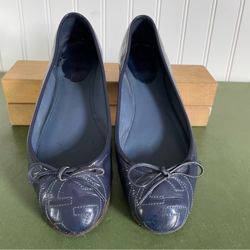 Gucci Embroidered Monogram Ballet Flats in Blue Patent Leather - Picture 7 of 9